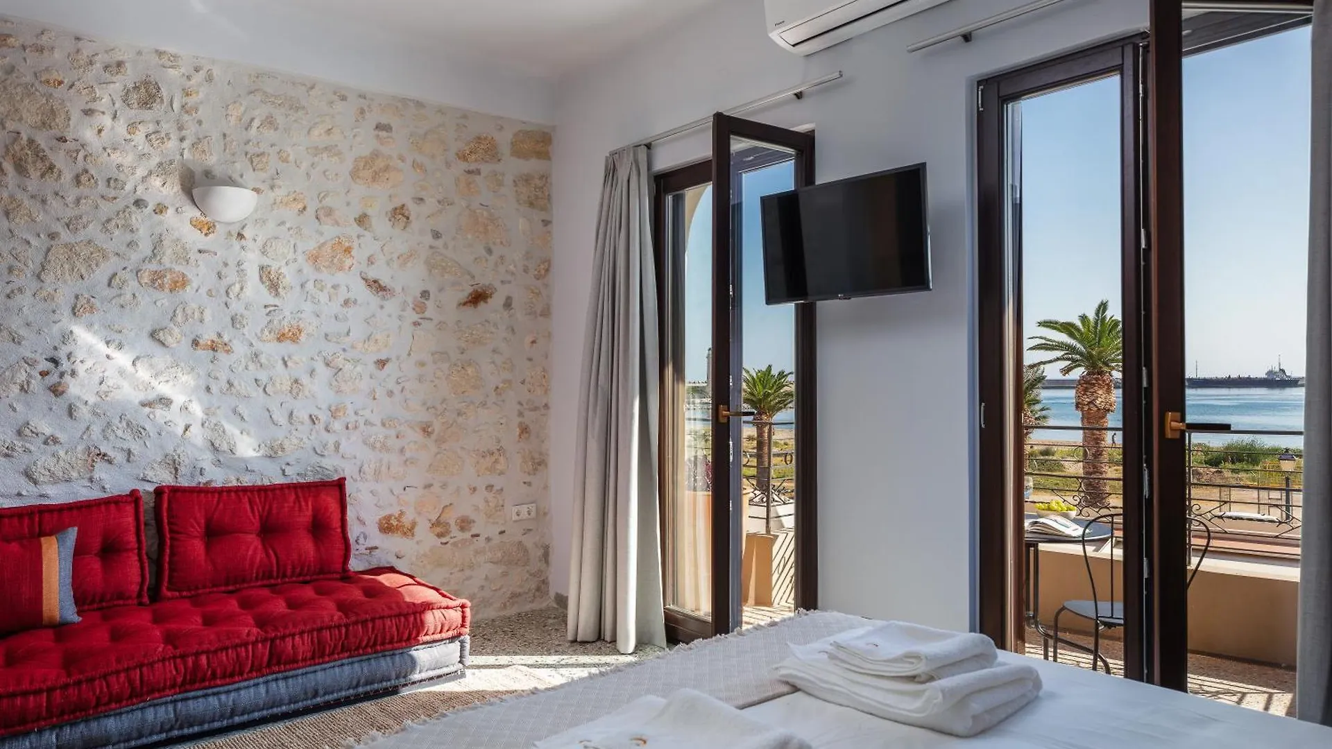Chryssi 01, Stylish Seaside Spot In The Heart Of Rethymno 0*, Rethymno (Crete) Greece